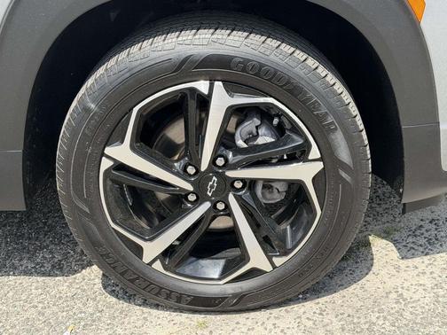 Sterling Gray Metallic 2023 Chevrolet Trailblazer RS