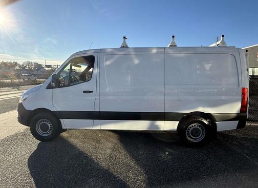 2019 Mercedes-Benz Sprinter 2500 Standard Roof