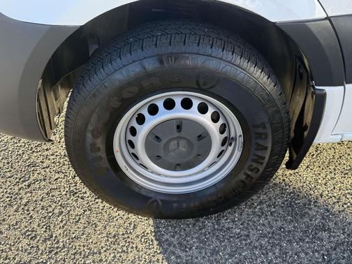 2019 Mercedes-Benz Sprinter 2500 Standard Roof