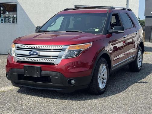Ruby Red Metallic Tinted Clearcoat 2014 Ford Explorer XLT
