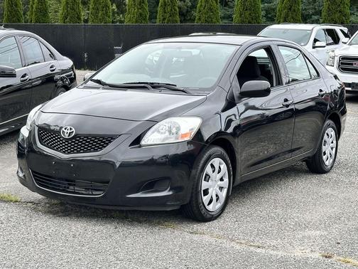2012 Toyota Yaris L