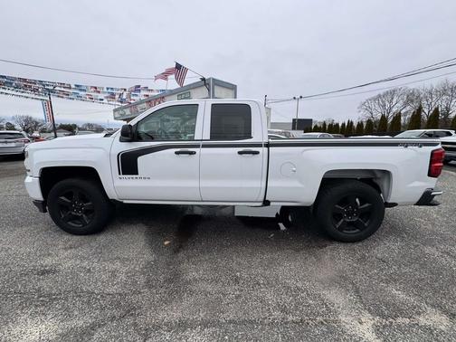 2016 Chevrolet Silverado 1500 Custom