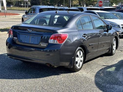 2012 Subaru Impreza 2.0i