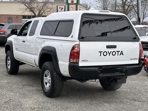 2014 Toyota Tacoma Base