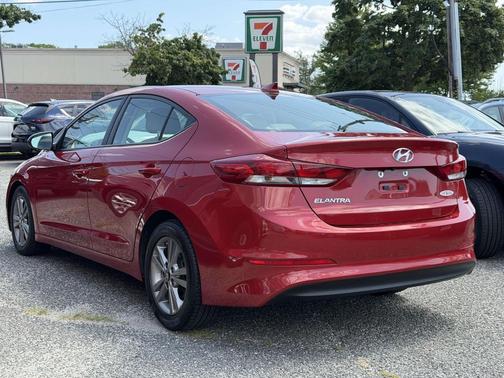 Scarlet Red 2018 Hyundai ELANTRA SEL