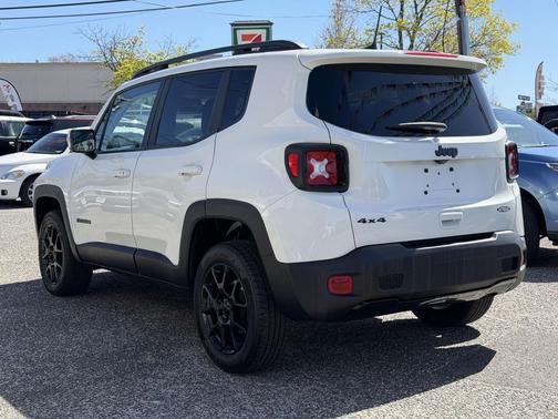 Alpine White Clearcoat 2020 Jeep Renegade Altitude