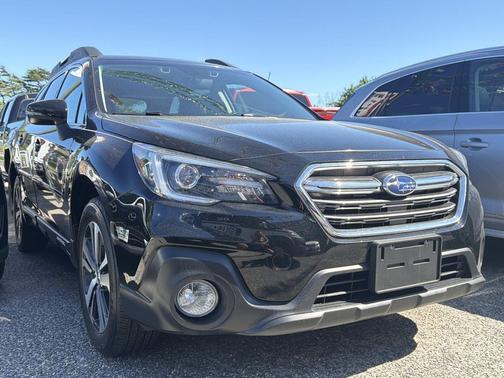 Crystal Black Silica 2019 Subaru Outback 2.5i Limited