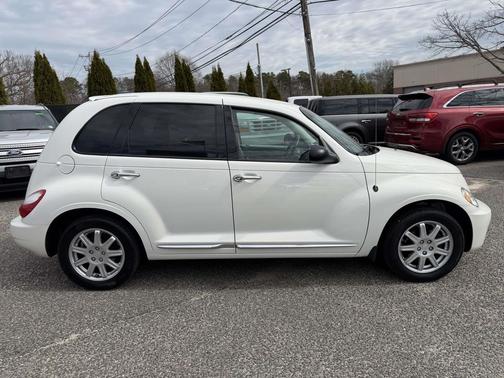 Stone White 2010 Chrysler PT Cruiser Classic