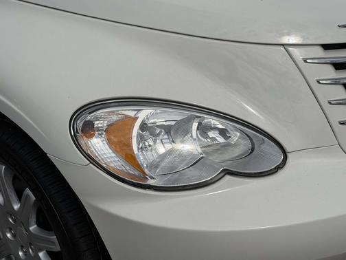 Stone White 2010 Chrysler PT Cruiser Classic