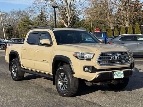 2017 Toyota Tacoma SR5