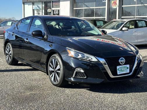 2022 Nissan Altima 2.5 SV