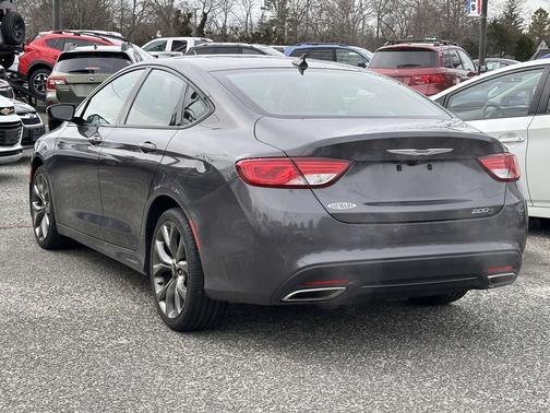 2015 Chrysler 200 S