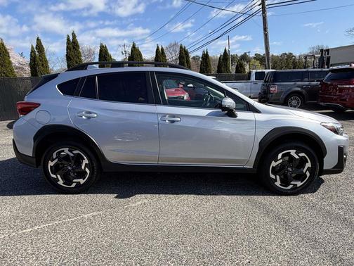 Ice Silver Metallic 2021 Subaru Crosstrek Limited