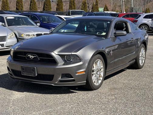2014 Ford Mustang V6