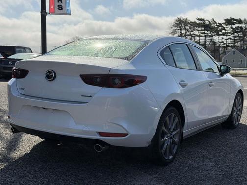 2025 Mazda Mazda3 FWD w/Preferred Package