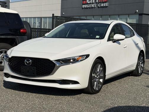 2025 Mazda Mazda3 FWD w/Preferred Package