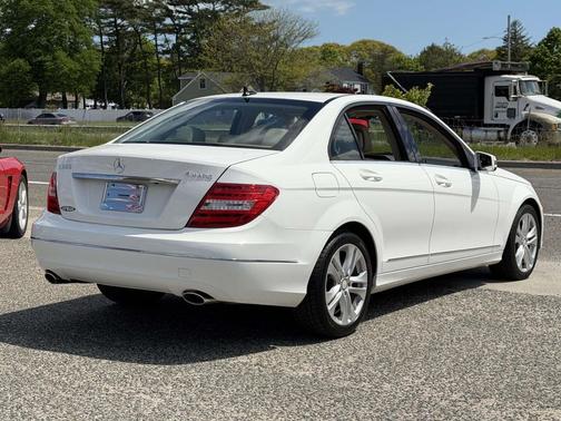 Diamond White Metallic 2014 Mercedes-Benz C-Class C 300 4MATIC Sport