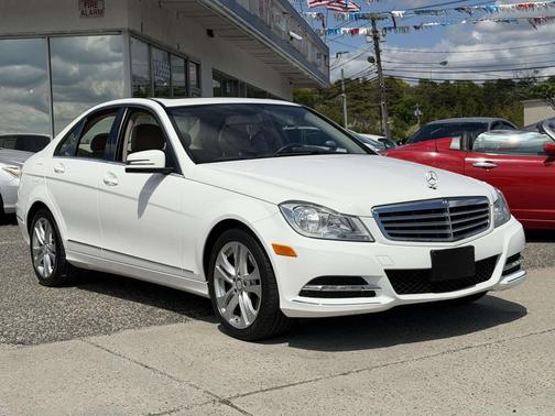 Diamond White Metallic 2014 Mercedes-Benz C-Class C 300 4MATIC Sport