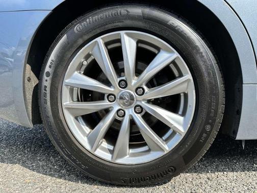 2014 INFINITI Q50 Hybrid Premium