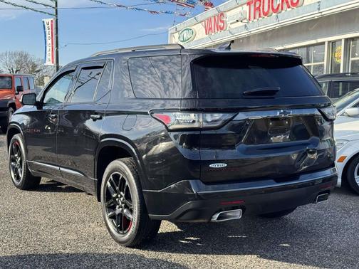 2021 Chevrolet Traverse Premier