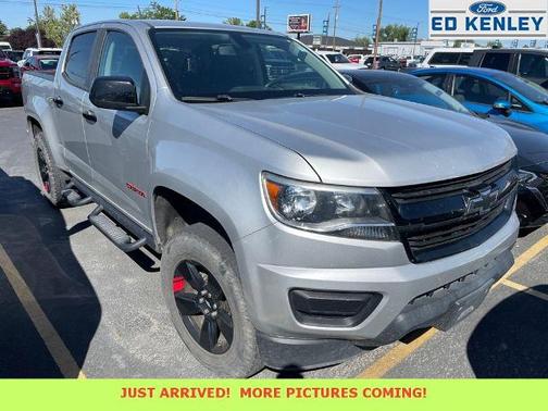 Silver Ice Metallic 2018 Chevrolet Colorado LT