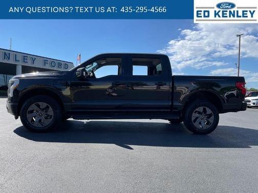 AGATE BLACK METALLIC 2022 Ford F-150 XLT