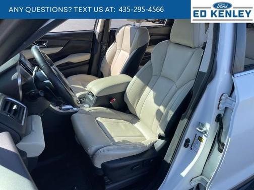 Crystal White Pearl 2021 Subaru Ascent LIMITED 8-PASSENGER