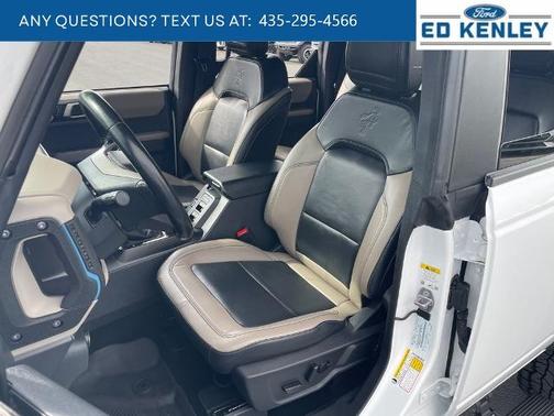 OXFORD WHITE 2023 Ford Bronco WILDTRAK
