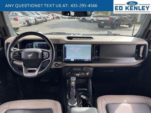OXFORD WHITE 2023 Ford Bronco WILDTRAK