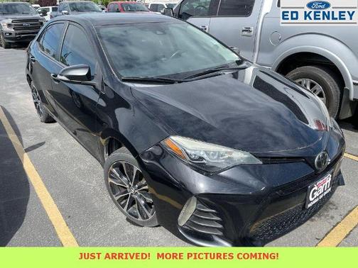Black Sand Pearl 2017 Toyota Corolla SE