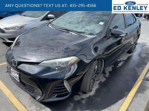 Black Sand Pearl 2017 Toyota Corolla SE