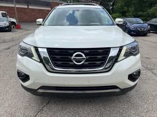 2017 Nissan Pathfinder Platinum