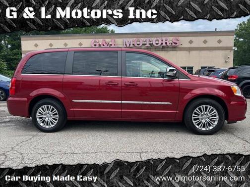 2015 Chrysler Town & Country Touring-L