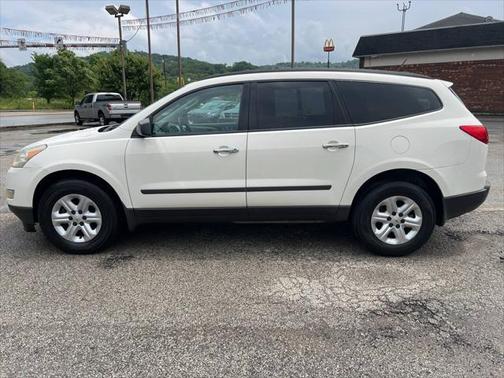 2011 Chevrolet Traverse LS