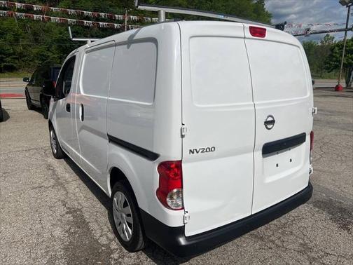 2017 Nissan NV200 S 4dr Cargo Mini Van