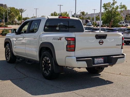 Glacier White 2023 Nissan Frontier PRO-X