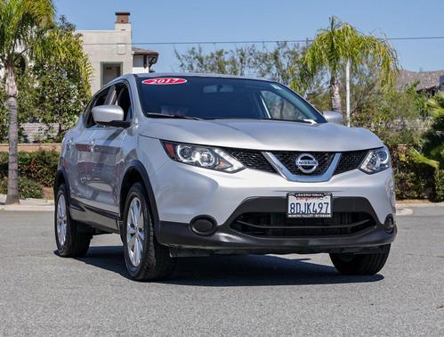 2017 Nissan Rogue Sport S