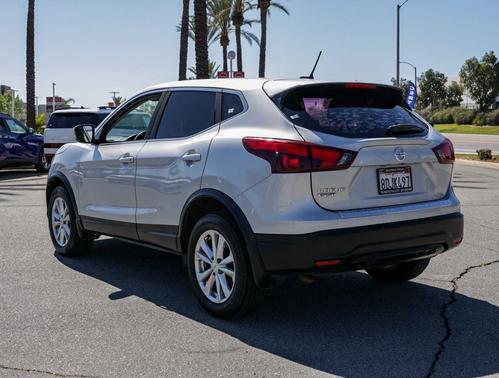 2017 Nissan Rogue Sport S