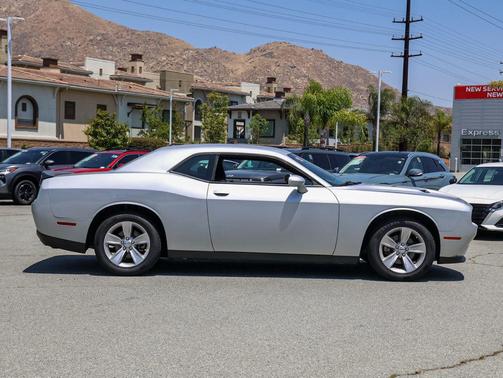 Triple Nickel Clearcoat 2023 Dodge Challenger SXT