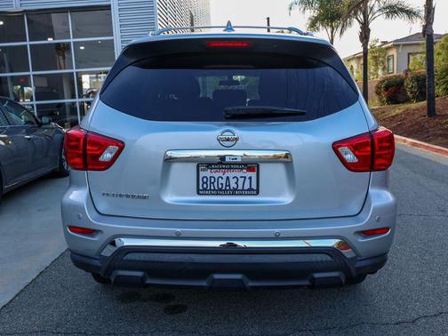 2020 Nissan Pathfinder S 2WD