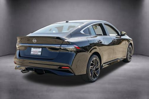 Super Black 2027 Nissan Sentra SR
