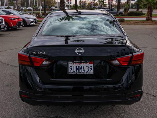 Super Black 2025 Nissan Altima S FWD