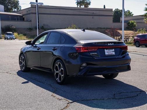 Aurora Black 2023 Kia Forte LXS