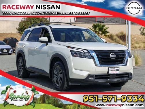 Pearl White Tricoat 2024 Nissan Pathfinder SV FWD