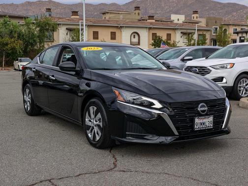 2025 Nissan Altima S FWD