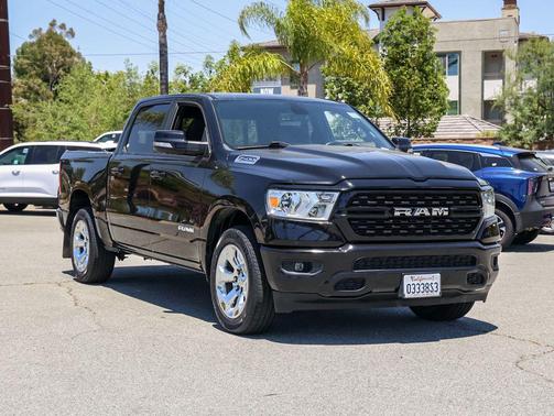Diamond Black Crystal Pearlcoat 2022 RAM 1500 Big Horn/Lone Star