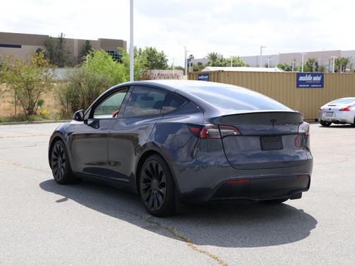 Midnight Silver Metallic 2022 Tesla Model Y Performance Dual Motor All-Wheel Drive