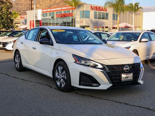 2025 Nissan Altima S FWD