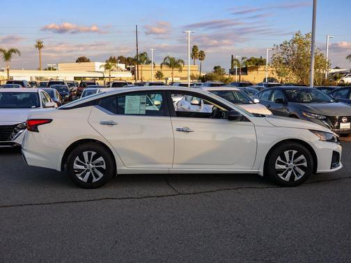 2025 Nissan Altima S FWD