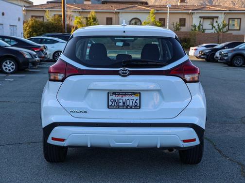 Fresh Powder 2024 Nissan Kicks S